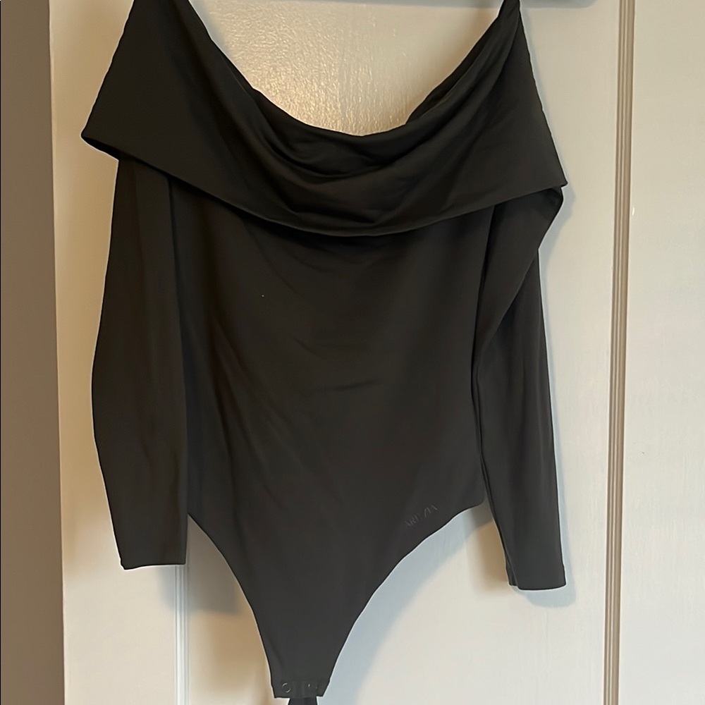 Aritzia Black Off-Shoulder Bodysuit
